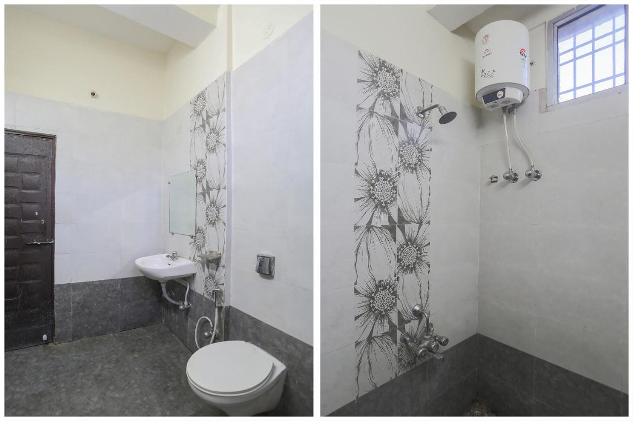 Oyo 63134 Hotel Red Queen Raigarh Exteriör bild