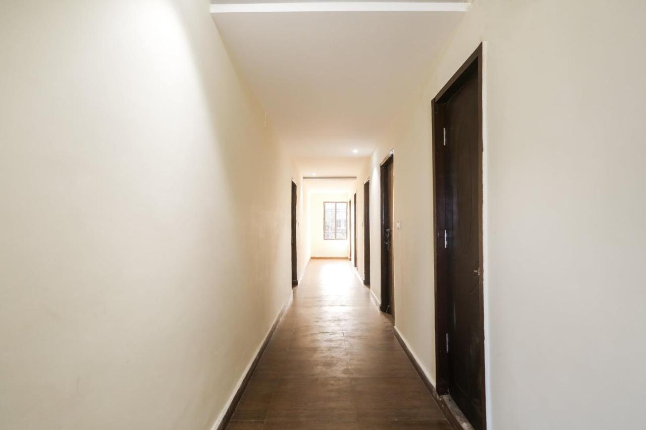 Oyo 63134 Hotel Red Queen Raigarh Exteriör bild